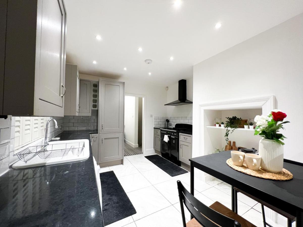 Stylish 3 Bed Flat With Garden Apartment London Luaran gambar